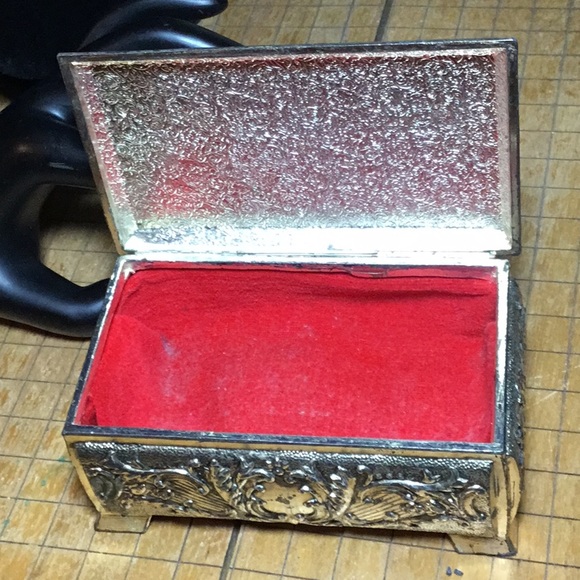 Vibrant Enameled Floral Scroll Metal Jewelry Box Midcentury Japan 4.25”Lx3”W EVC - Picture 5 of 10